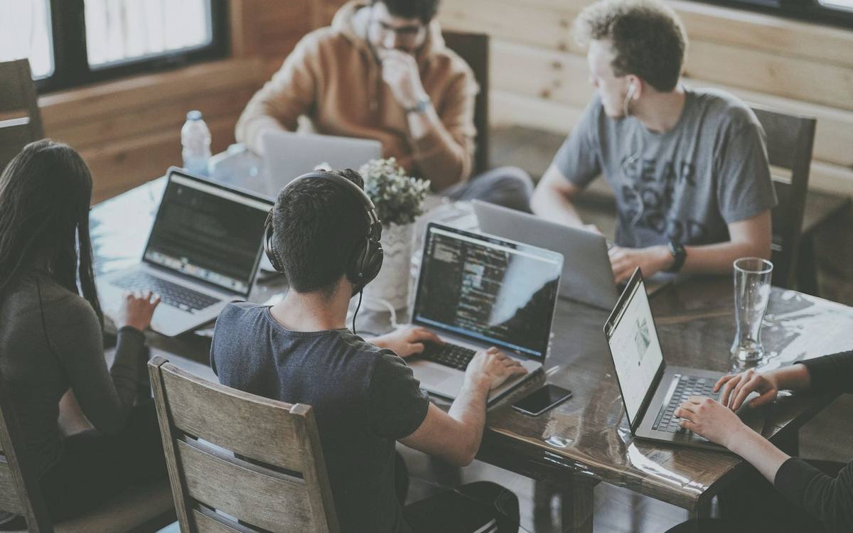 Social Media Marketing — social media marketing delivered by Digiloom